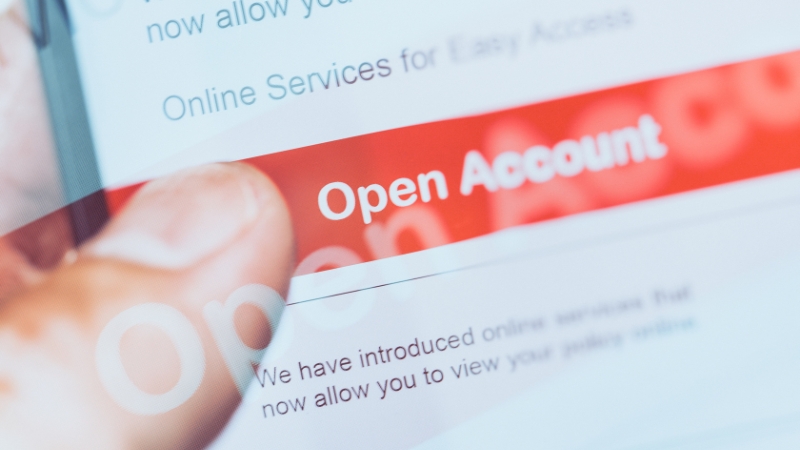 מה חשוב לדעת לפני שמבצעים פתיחת חשבון בנק לילדים מתחת לגיל 18